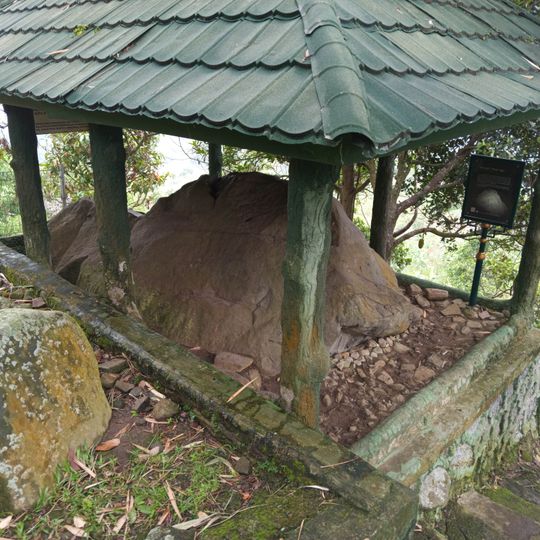 Pasir Awi inscription