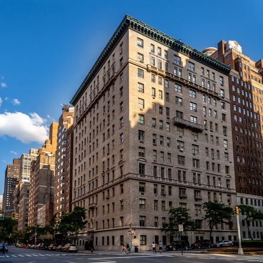 755 Park Avenue