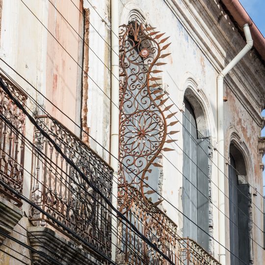 Sobrado à Rua Manoel Paula Filho, 1