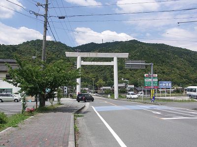 Entrance 1