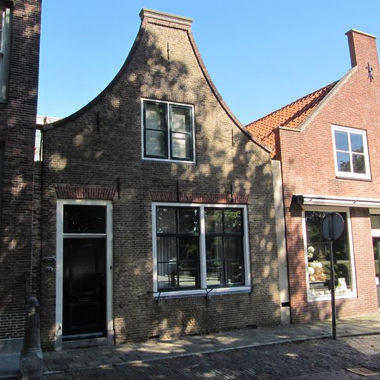 Markt 17, Heenvliet