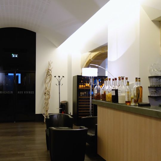 Le Magasin Aux Vivres