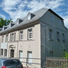 Wohnhaus in offener Bebauung Untere Schloßstraße 16