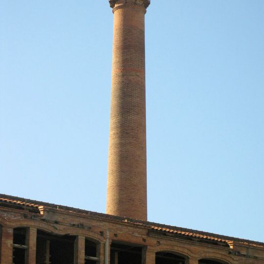 Xemeneia de la bòbila Almirall II