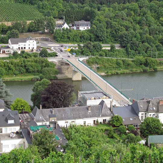Pont sur la Moselle à Wormeldange