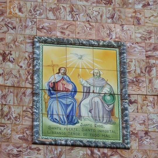 Ceramic panel of the Trinity at 3 Patrona square