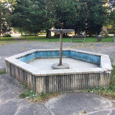 Kašna v parku u autobusového nádraží v Jilemnici