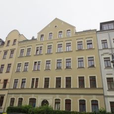 Mietshaus in geschlossener Bebauung Rudolf-Marek-Straße 14