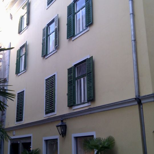 Bürgerhaus, Innenhof mit angrenzendem Treppenhaus