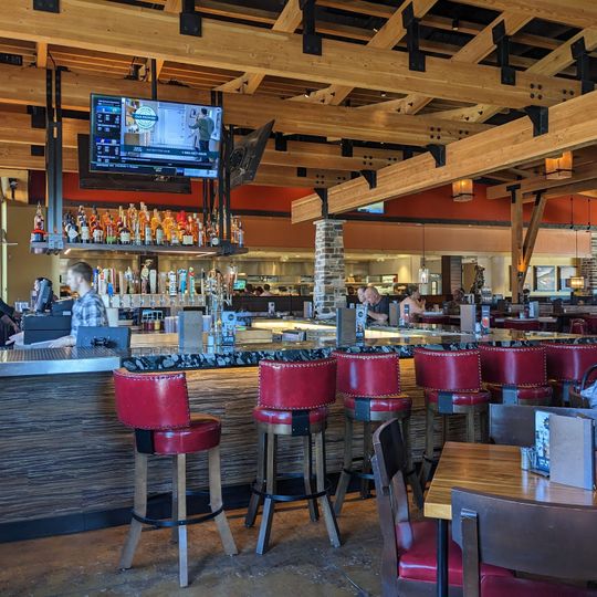 Lazy Dog Restaurant & Bar