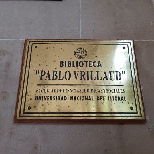 Biblioteca - Facultad de Ciencias Jurídicas y Sociales . Universidad Nacional del Litoral