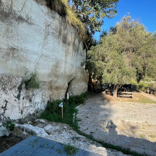 Rock Settlement and Museum of Rural Life of Zungri