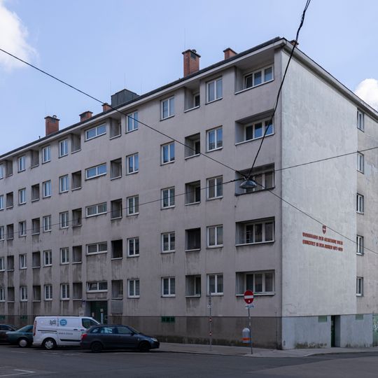 Wohnhausanlage Arnethgasse 105