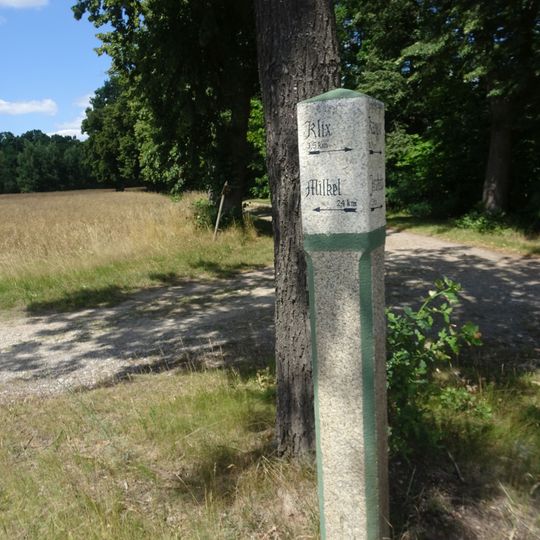 Wegestein am Delitschteich, S 101 Einmündung in Flurstück 218b