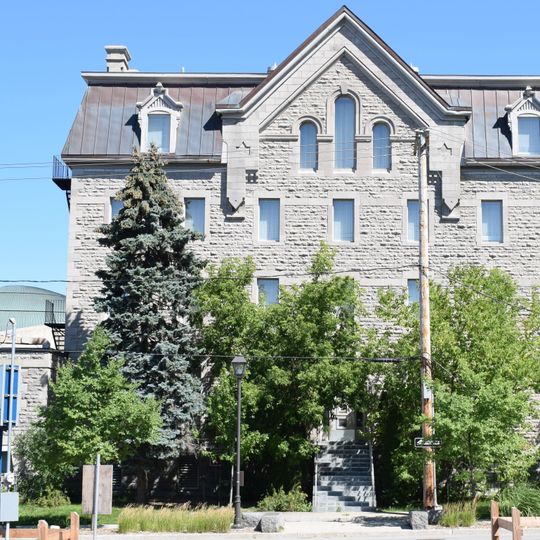 Former presbytery of Notre-Dame-de-Grâce