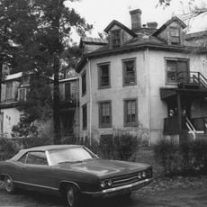 Octagon House