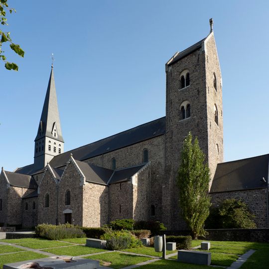 Saint-Ursmer Collegiate Church