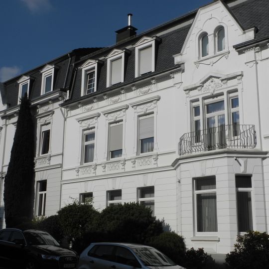 Kirschbaumstraße 28