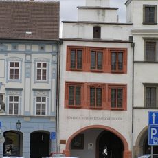 Mírové náměstí 16