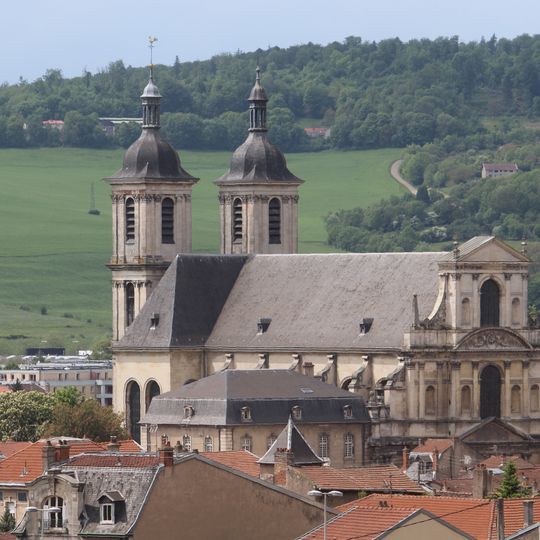 Abbatiale de l'abbaye Sainte-Marie-Majeure de l'Ordre des Prémontrés de Pont-à-Mousson