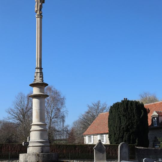 Croix de cimetière de Courcelles-lès-Semur