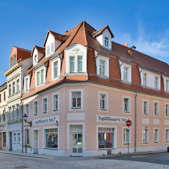 Wohnhaus in geschlossener Bebauung Berliner Straße 20
