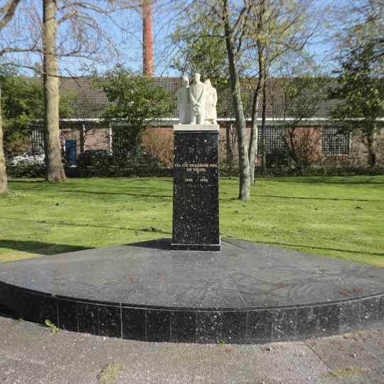 War memorial 1953