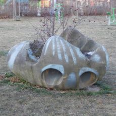 Sculpture in Průběžná street