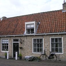 Eenvoudig dwarspand voordeur met bovenlicht