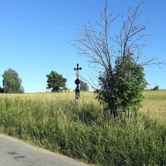 Kříž východně od Kloužovic