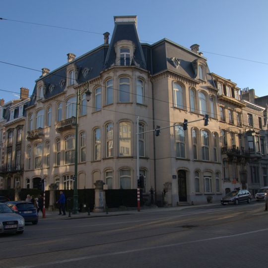 Ensemble de trois immeubles Art nouveau