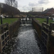 Forth and Clyde Canal: Netherton Farm - Cleveden Road