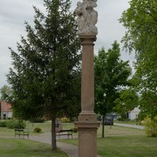 Sloup se sousoším Nejsvětější Trojice