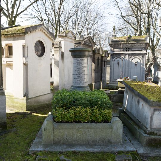 Grave of Verdier