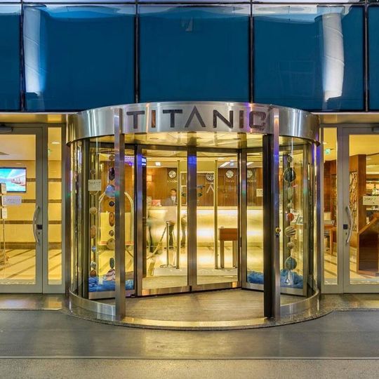 Titanic Port Bakirkoy