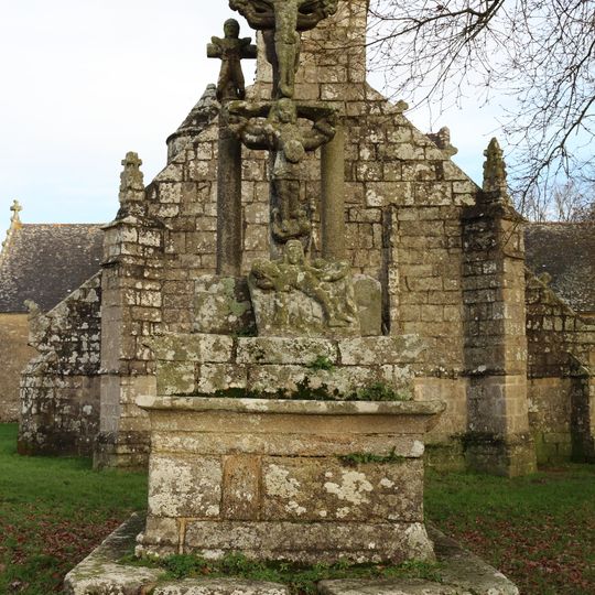 Calvaire de la chapelle Saint-Philibert et Saint-Roch de Moëlan-sur-Mer