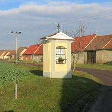 Kaplička na západním okraji Žabovřesk nad Ohří