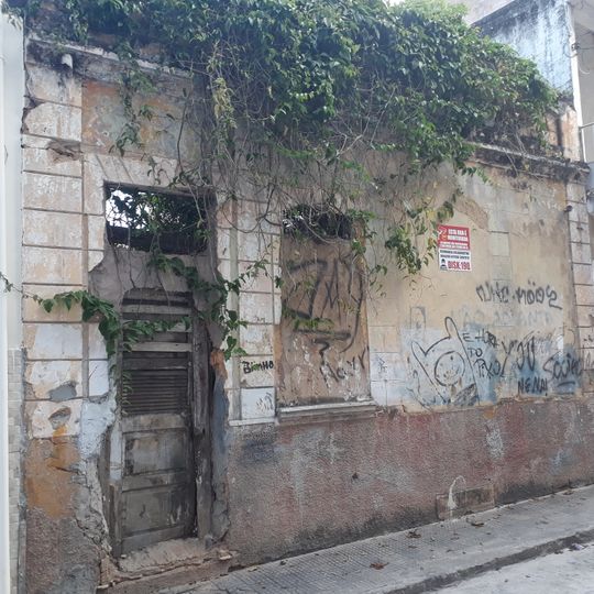 Imóvel à Rua Manoel Vitorino, Nº 127