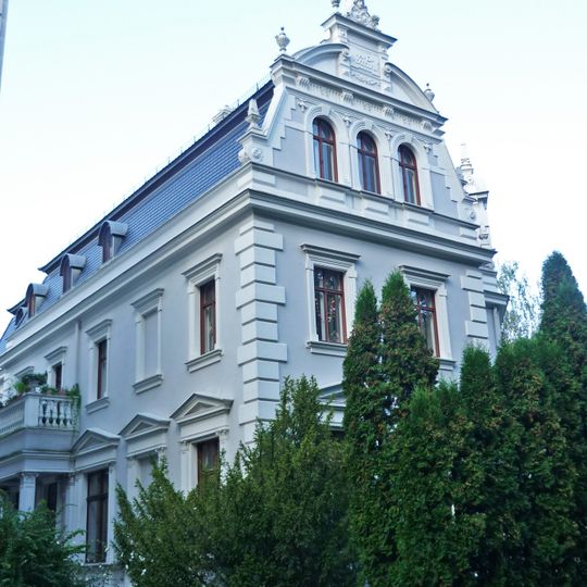 Villa mit Villengarten und Einfriedung Lindenweg 3