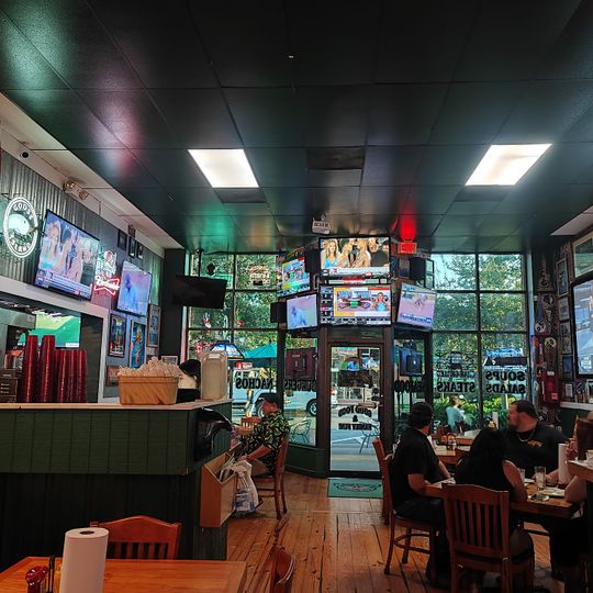 Coach's Pub & Eatery