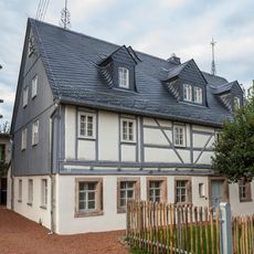 Wohnhaus, Remise und Brunnen Georgenkirchweg 21