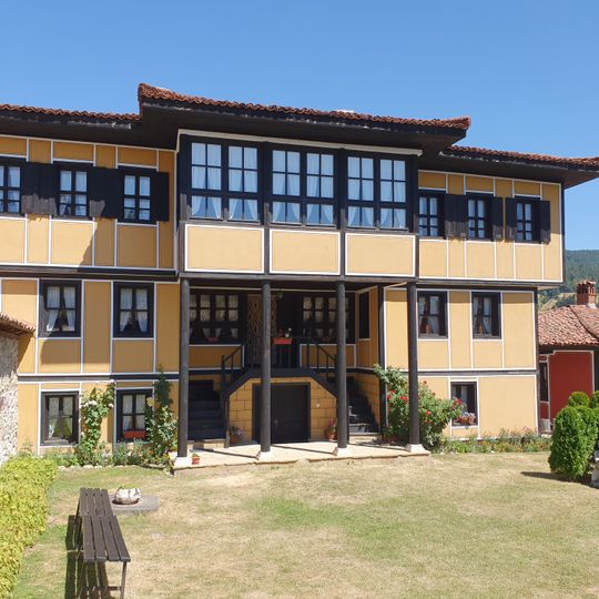 Художествена галерия „Палавееви къщи“