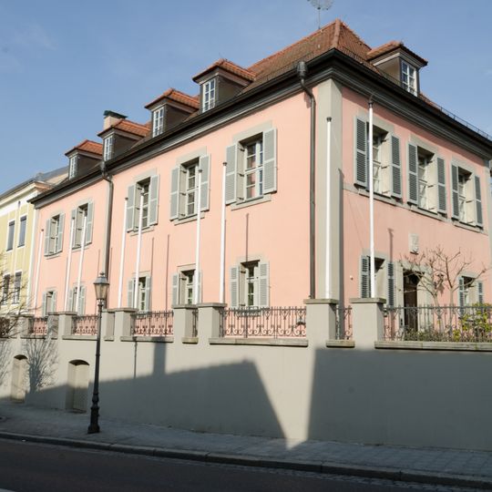 Dr.-Martin-Luther-Platz 4