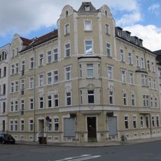 Mietshaus in geschlossener Bebauung in Ecklage Stadlerstraße 23