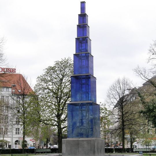 Blauer Obelisk