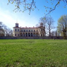 Жилой дом (Павловск)