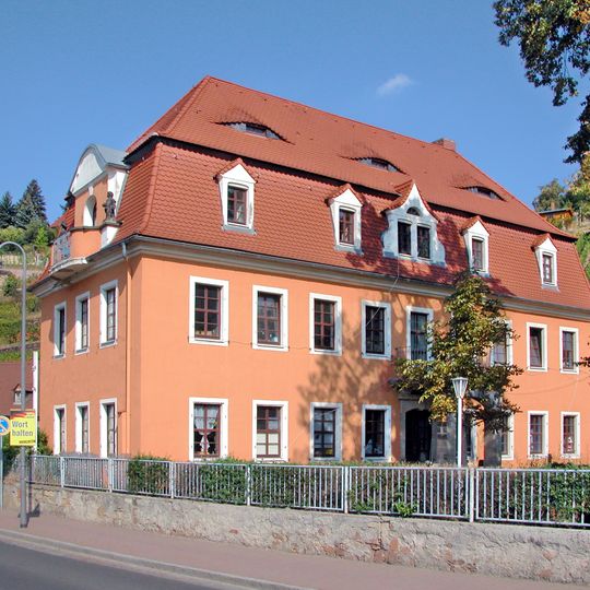Dresdner Straße 72