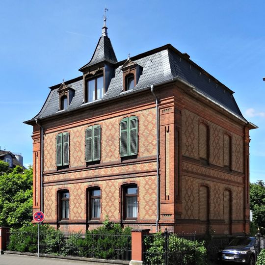 Heinrich-Neeb-Straße 9