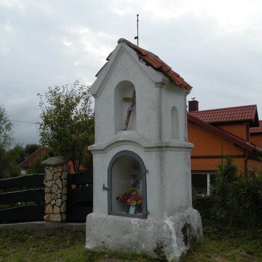 Kapliczka przydrożna, przy posesji nr 48a