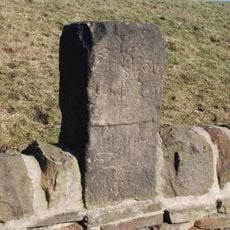 Guidestone Set In Wall Opposite Junction With Glen Lee Lane